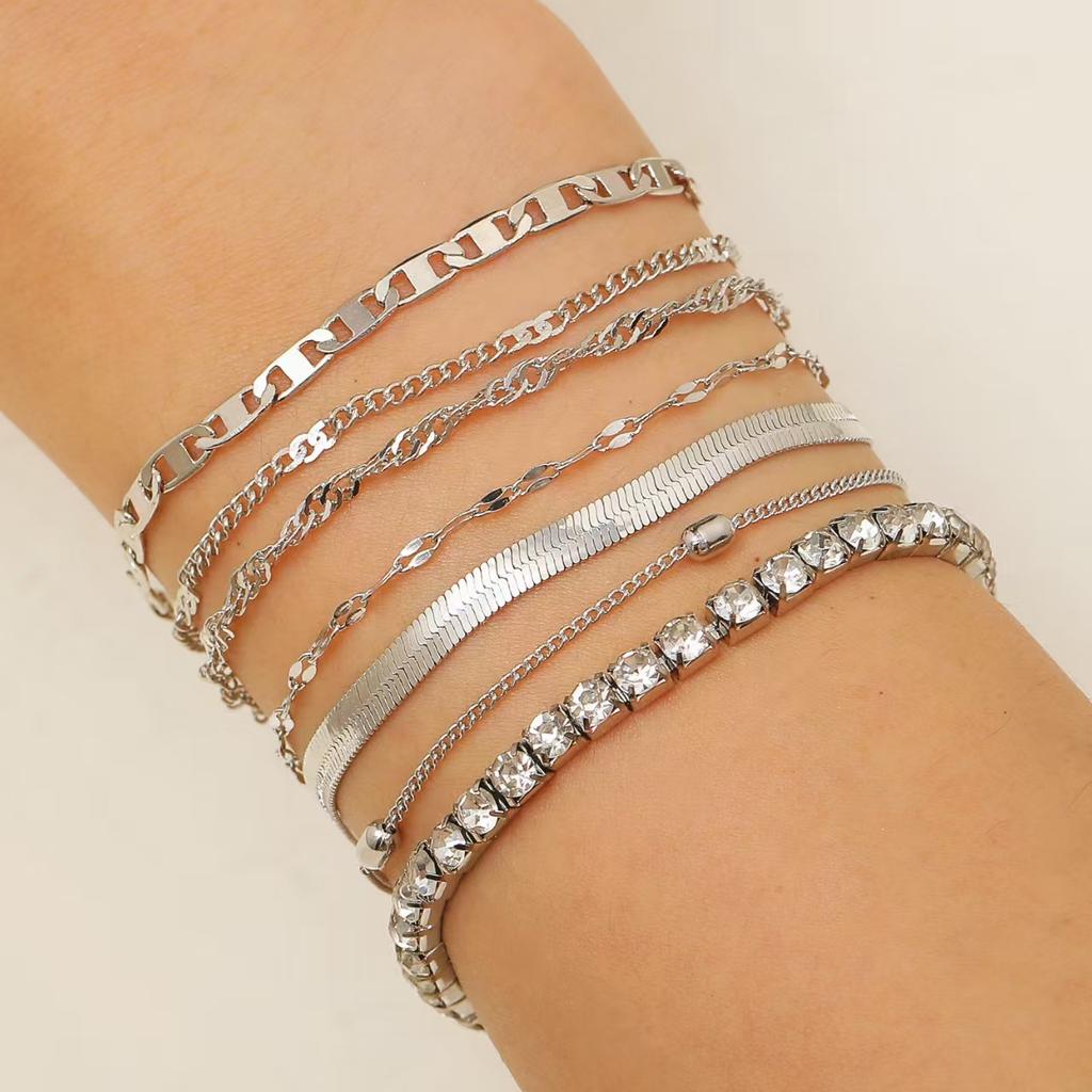 Vintage Mehrschichtiges Kettenarmband Set für Damen – Trendiger Europäischer Stil, Retro Minimalistischer Handschmuck, Grenzüberschreitende Heißverkauf Accessoires