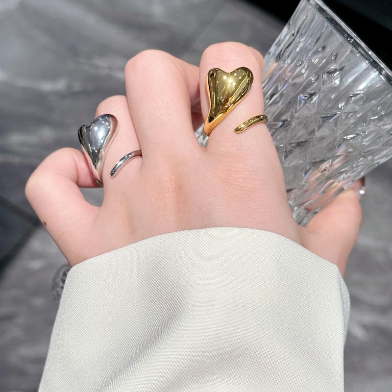 Personality Design Fashion Smooth Heart Winding Rings for Women Cute Romantic Gold Color Stainless Steel Finger Party Jewelry