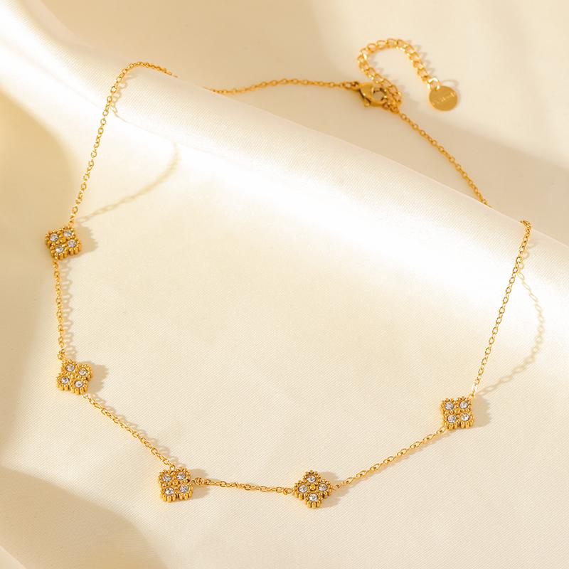 GANEMLY 316L Stainless Steel Clover Flower Zircon Necklace For Women Fashion Clavicle Neck Chain Waterproof Jewelry Gift