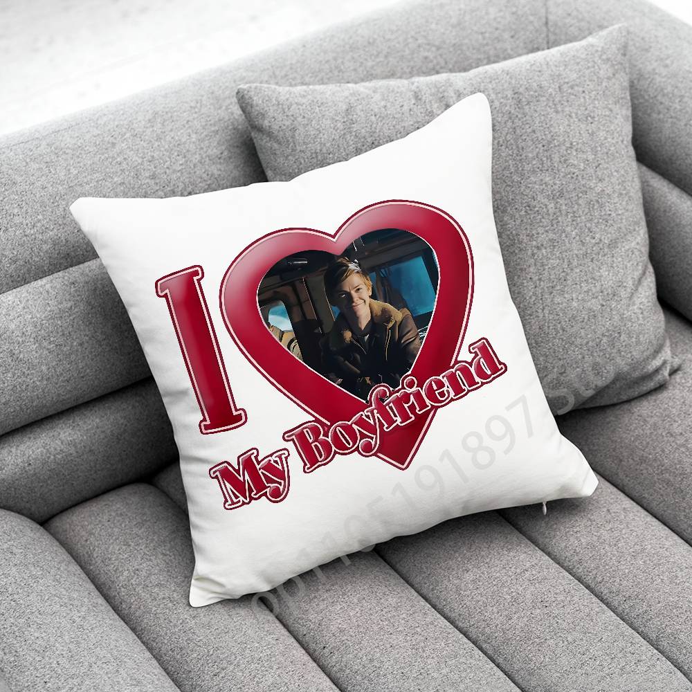 Actor T-Thomas Brodie Sangster Throw Pillow Case For 45*45cm 40cm 55cm 50cm 30cm Square Car Pillowcase Shell