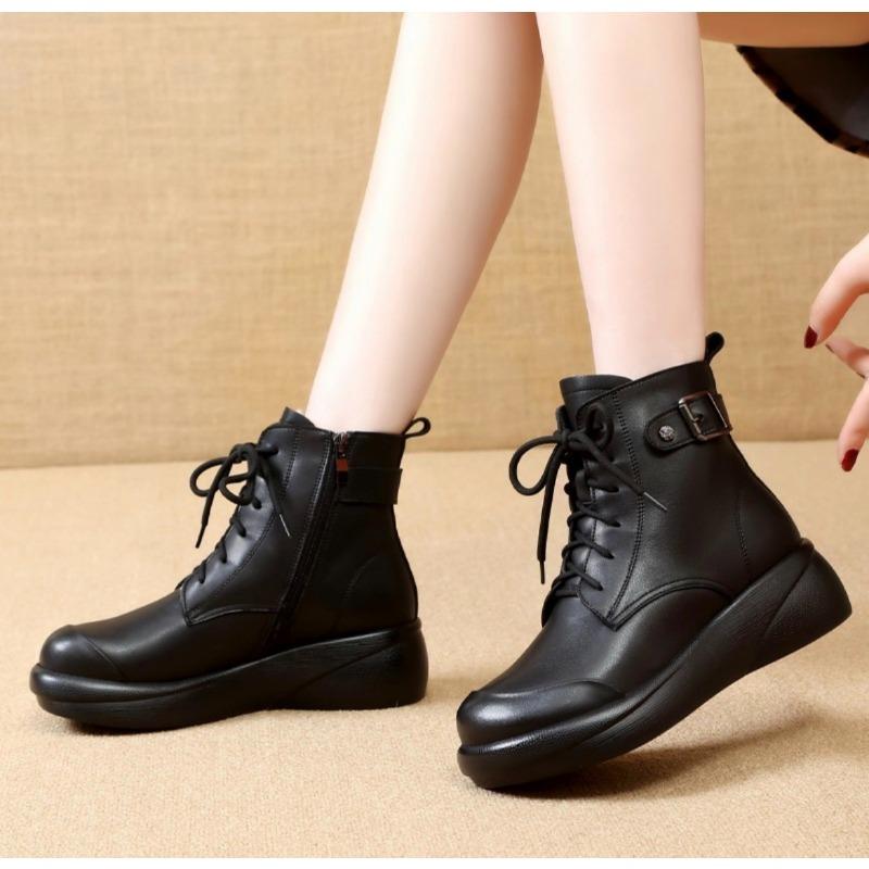 Women's Retro Chunky Sole Martin Boots Soft Leather Lace Up Ankle Boots with Buckle,Plush Lined for Autumn Winter,Round Toe Platform Booties