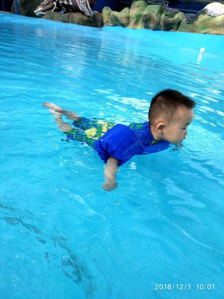 Rooxin Kids Pool Floats Baby Swimming Vest Foam Armbands Buoy for Infants Better than Inflatable Rings for Learning to Swim