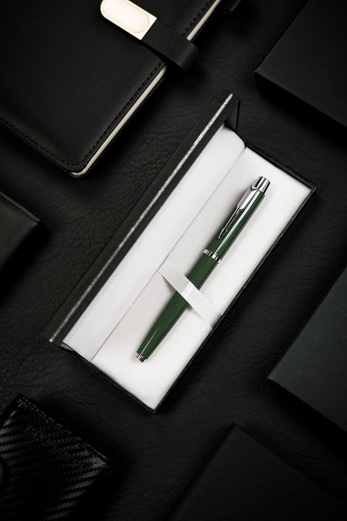Pen in box PTN 222-3927 green