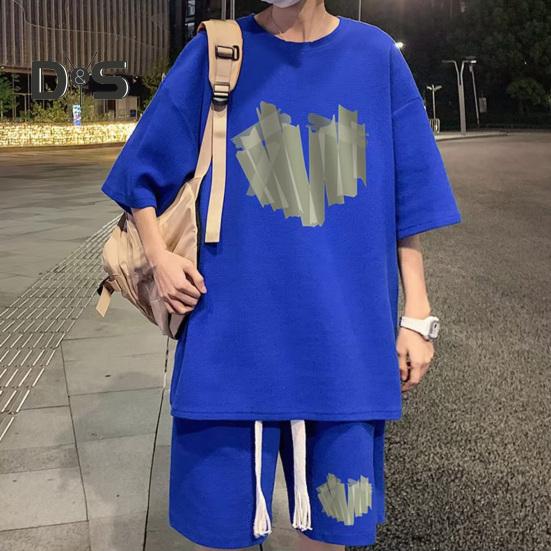 2Pcs/Set Men Summer Outfit Round Neck Short Sleeve Tops Wide Leg Shorts Set Heart Pattern Loose Fit Tracksuit