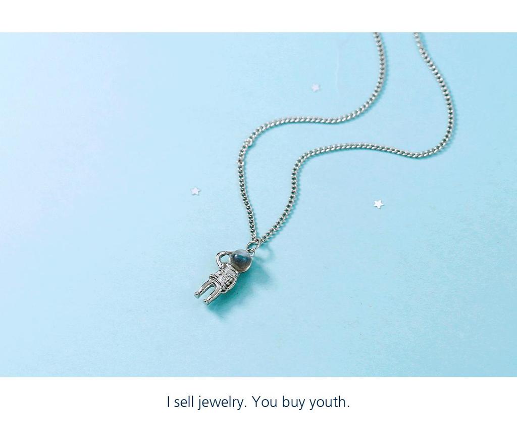 Astronaut Robot Pendant Necklace: Trendy Unisex Hip Hop Sweater Chain - Perfect Christmas Gift