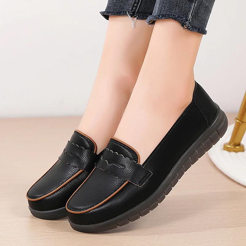 Sapatos Mocassins Leves Confortáveis para Mulher Sapatos de Caminhada Macios Antiderrapantes para Senhoras Estilo Novo Sapatos Rasos de Couro Genuíno Slip-On Sapatos Casuais
