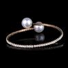 Einreihiges, mit Strasssteinen eingelegtes Kunstperlen-Öffnungsarmband für Damenschmuck