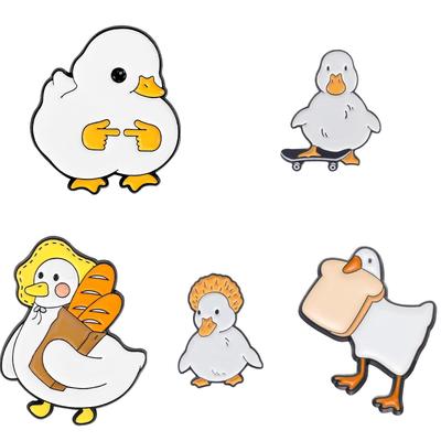 Fashionable And Cute Brooches, Cartoon Badges, Clothing Bag Brooches And Badges