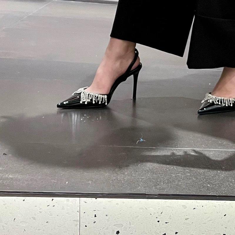 

New rhinestone fringed high heels women s patent leather sexy pointed thin heel one-word bag head sandals 35