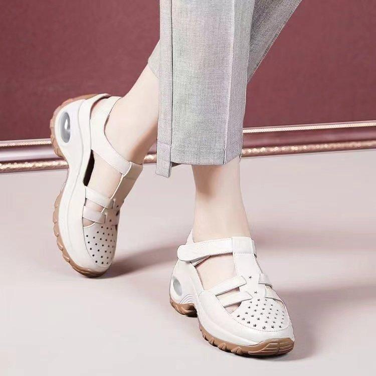

Launched Comfortable, Brisk and Lightweight Casual Sports Shoes with Air Cushions and Good Breathability. 35 белый