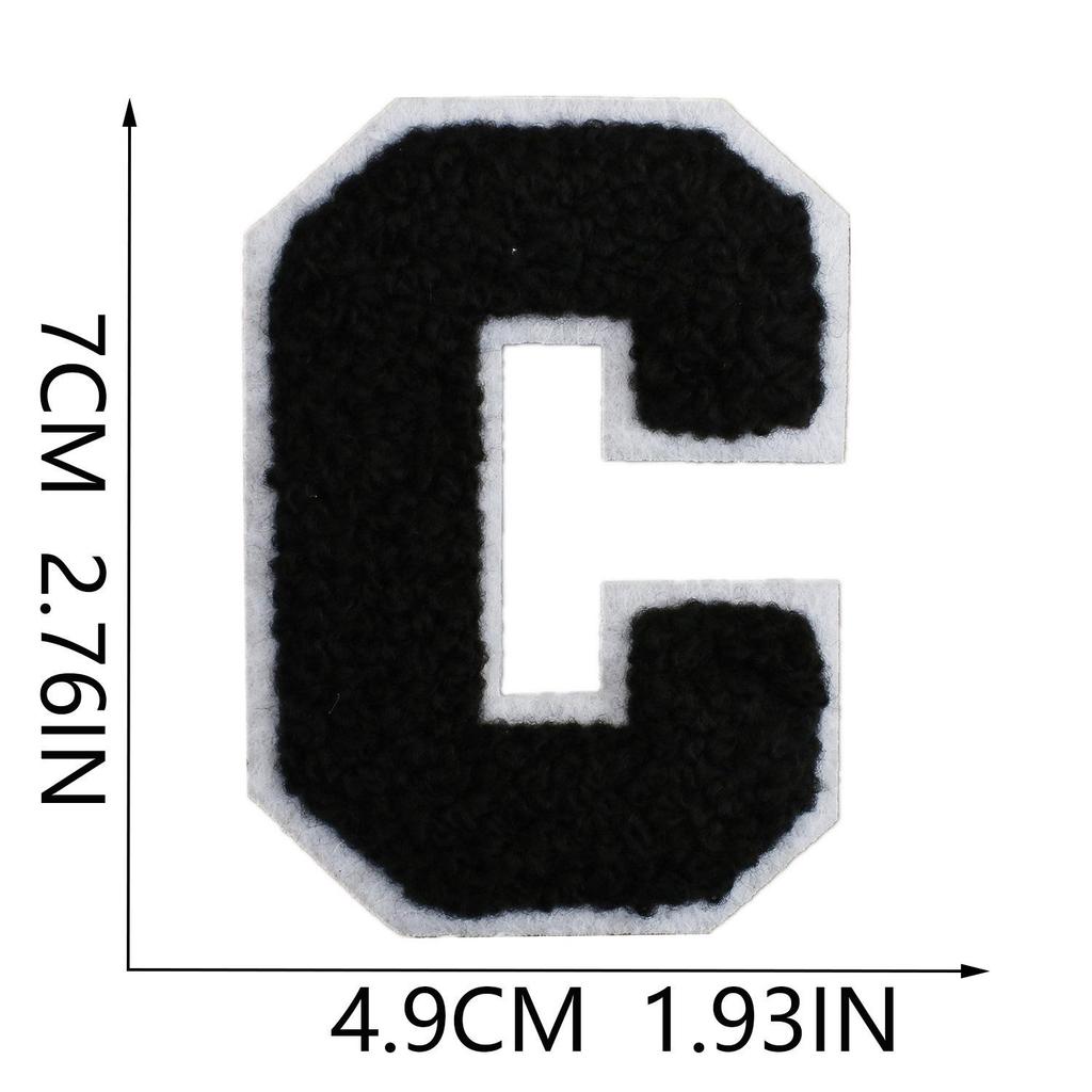 Brølende Himmel Chenille Bokstavlapp: 7cm Hvit Bakgrunn & Svarte Bokstaver A-Z, Strykemerke for Veskedekorasjon