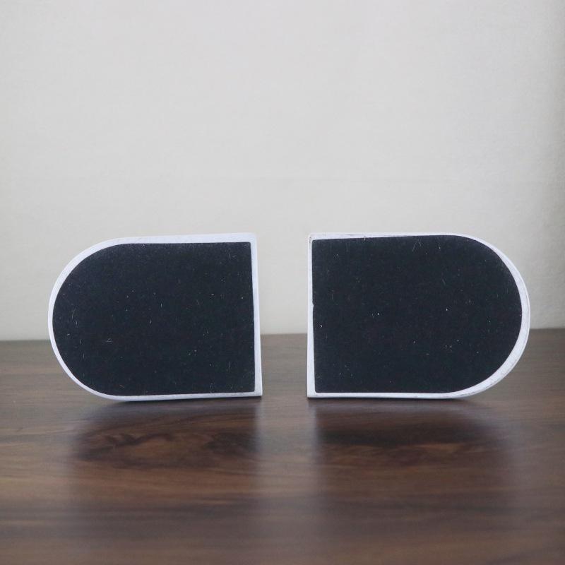 Handmade Resin Heart Bookends - Non-Slip Ornament for Home & Office Decor