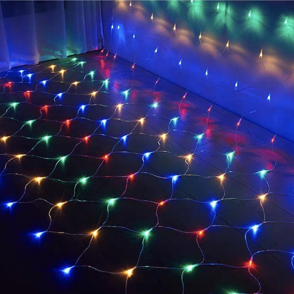Preferred Outdoor Twinkling Star LED Solar Mesh Fairy Lights