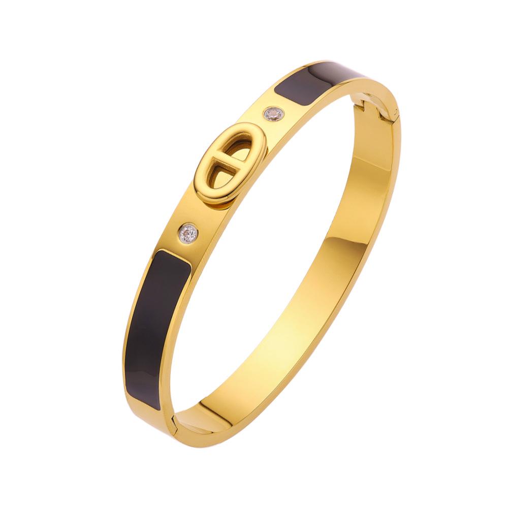 18K Gold-Plated Stainless Steel Pig Nose Bracelet with Zirconium Detailing