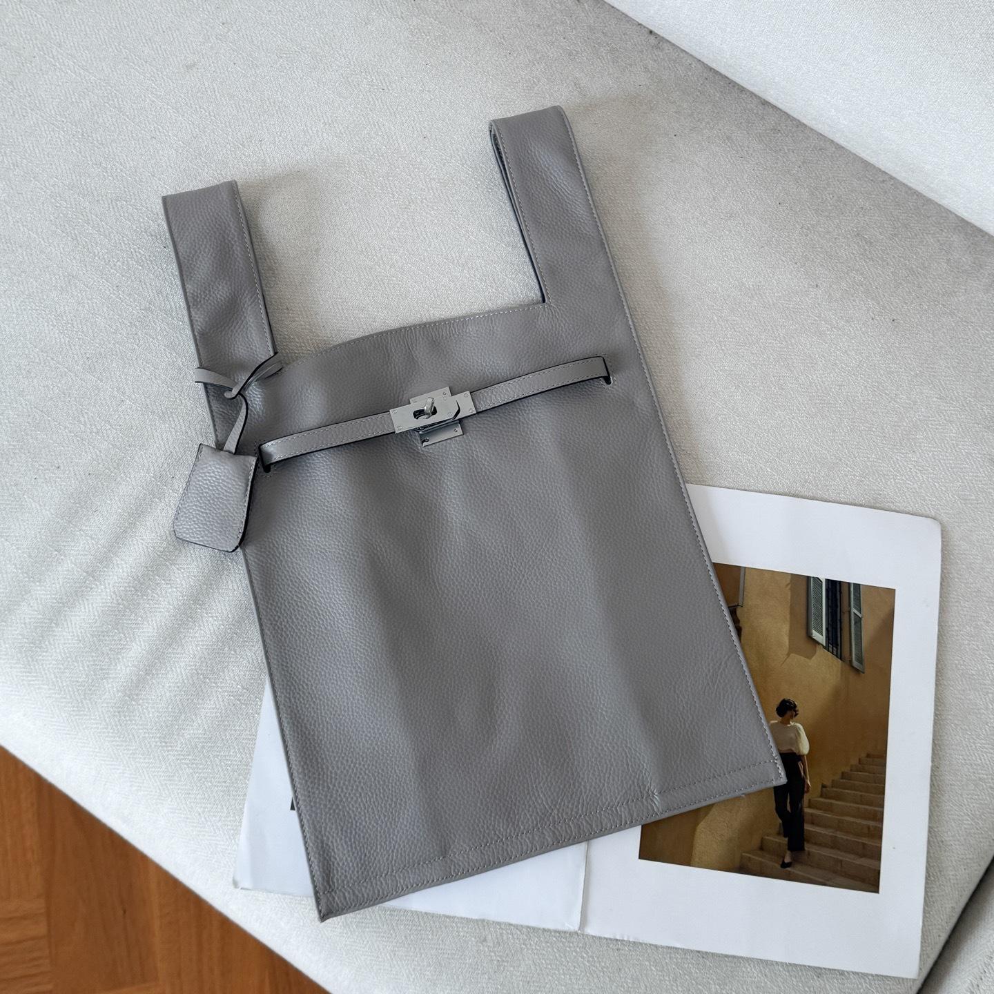 

Эксклюзивная дизайнерская женская сумочка 2025 года Легкая и простая сумка через плечо с одним ремешком 21 x 12 x 36CM светло-серый