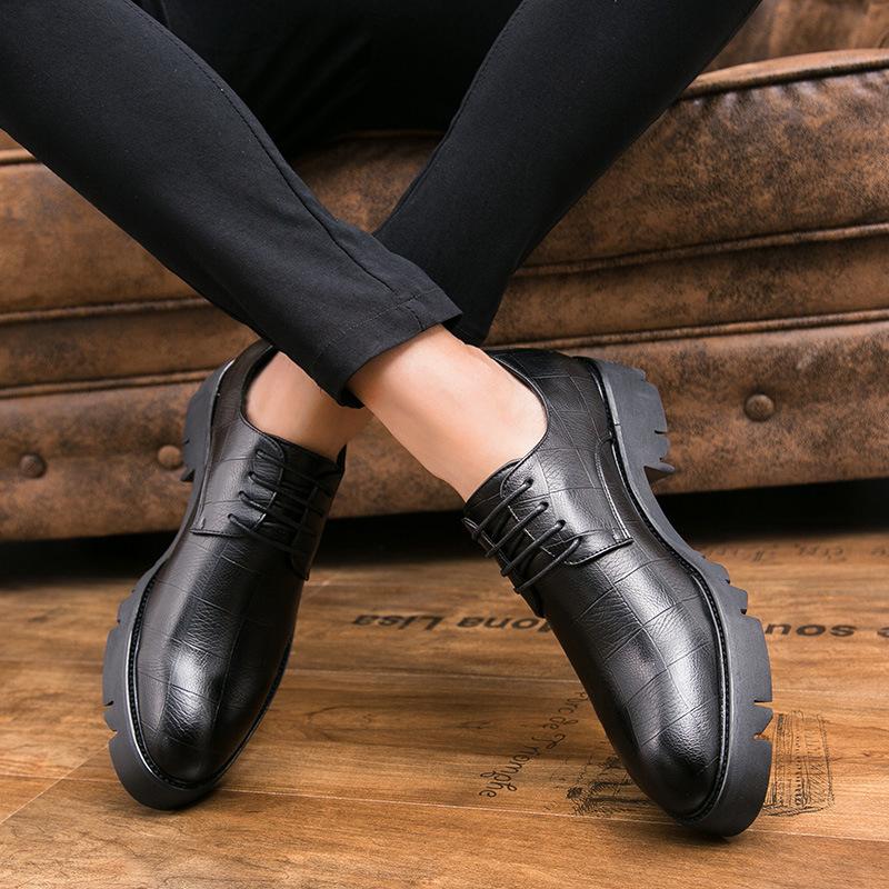 Außenhandel große Größe neue Lederschuhe Mode Herren Freizeitschuhe Trend Britischer Stil Business Anzugschuhe Trauzeugen Schuhe