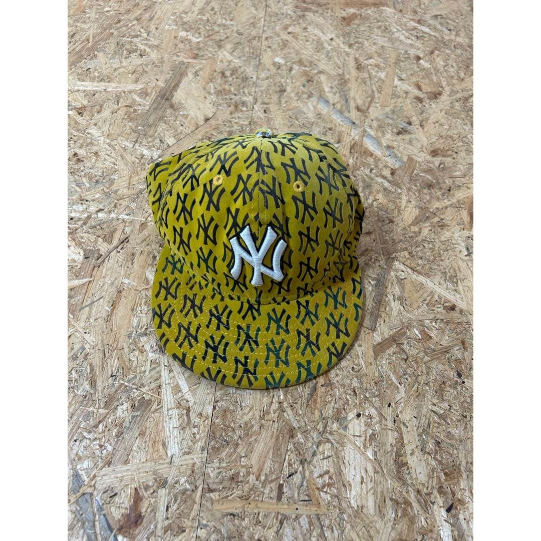 Used NEW ERA New York Yankees all-over pattern cap