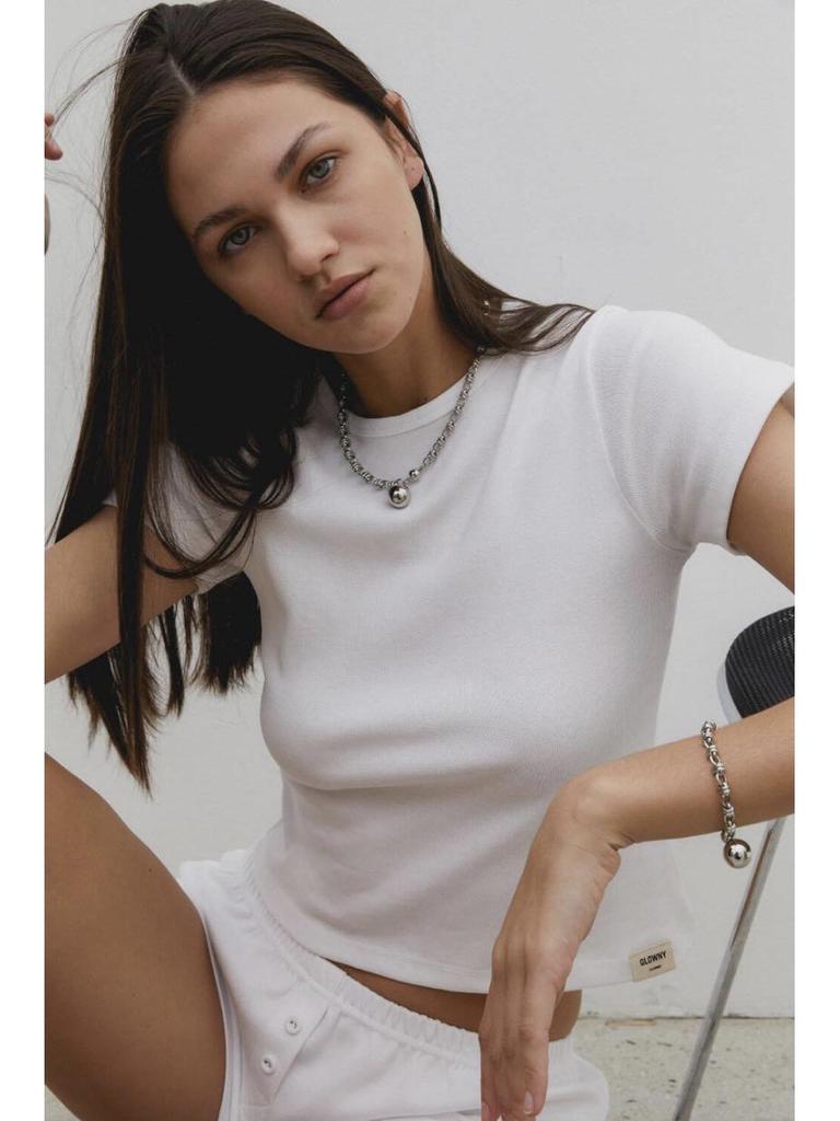 Silver Magnetic Clasp Necklace for Women - High-End, Simple, Light Luxury Clavicle Chain