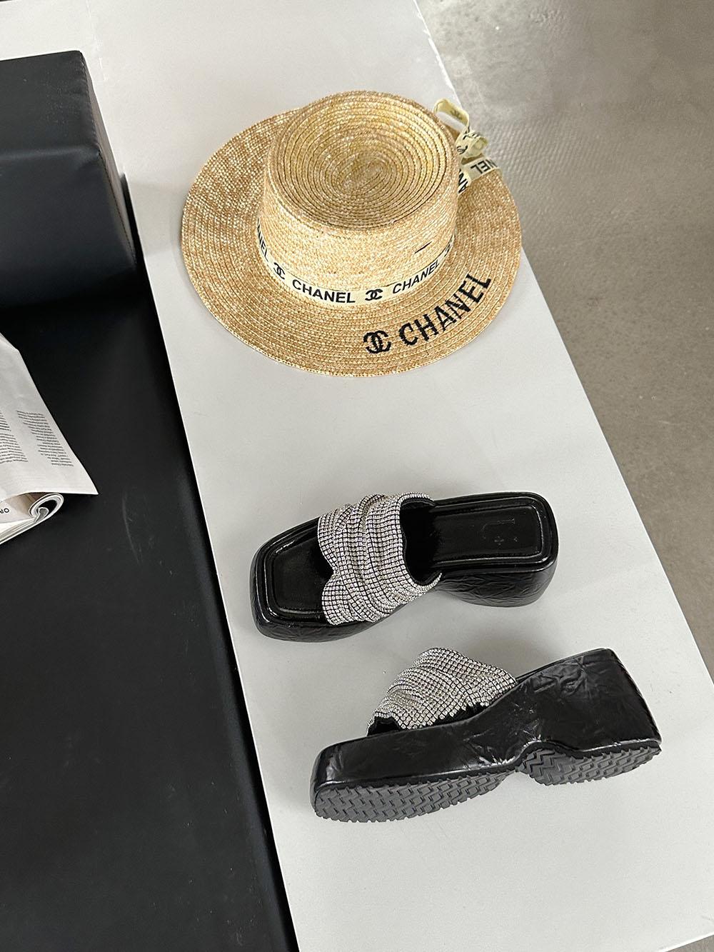 

fashion Summer Women Sandals Slides Slippers Black Silver Rhinestone Chain Wedge High Heels Slip On Party Pumps Size 35-39 Sexy Sandals 7.5 чорний