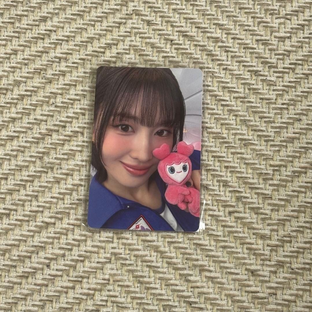 [USED] TWICE Momo 10VE UNIVERSE Fan Meeting Korean Goods