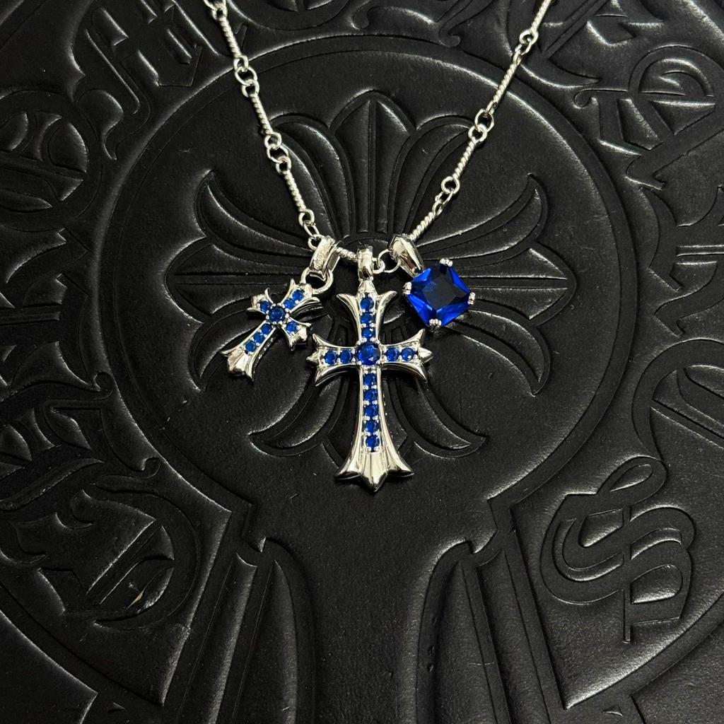 Chrome Hearts Retro Distressed Double Cross Square Pendant Necklace - Unisex Fashion Accessory