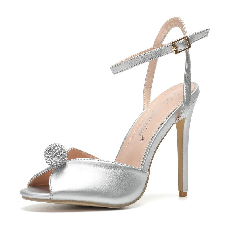 

Новые туфли на высоком каблуке, женские, модные, универсальные, с жемчужной отделкой, босоножки на высоком каблуке, на тонком каблуке, с мелким вырезом, новогодние свадебные туфли 35 серебряный