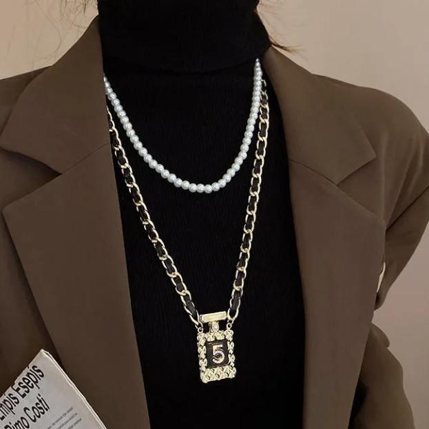 

Роскошный кожаный флакон для духов с бриллиантами и жемчугом, цифровой осенний и зимний длинный свитер, цепочка, ожерелье индивидуального дизайна