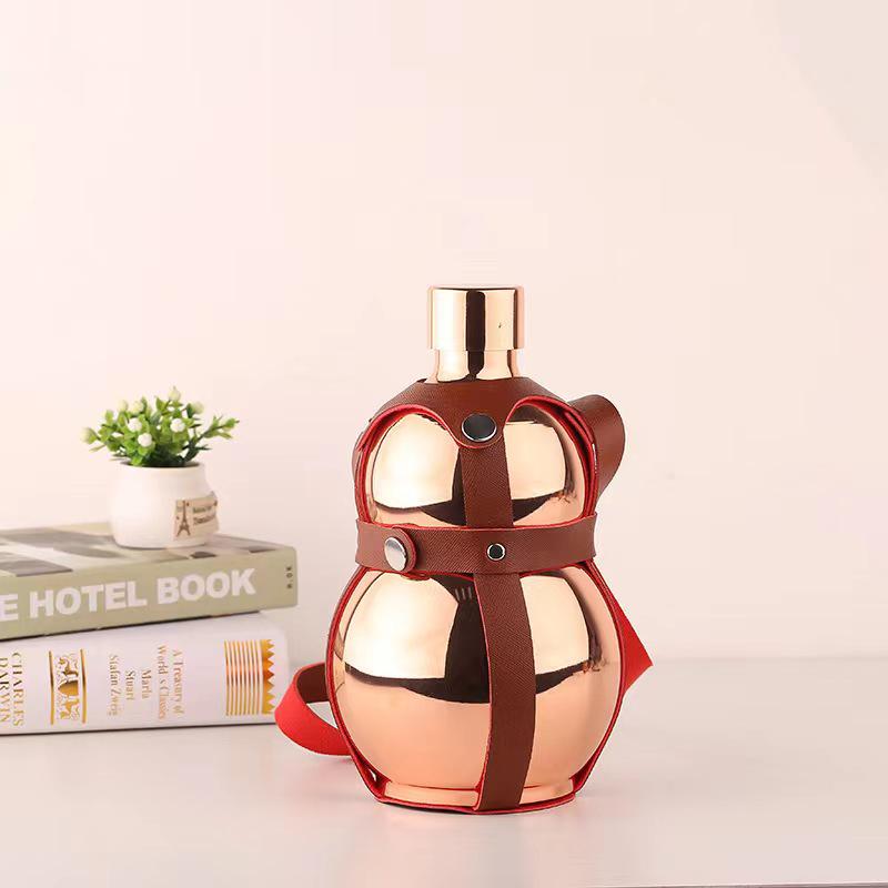 304 Stainless Steel Gourd Wine Pot with 2 Cups and Water Kettle, Available in 0.5 Jin, 1 Jin, 2 Jin, 3 Jin, and 5 Jin Sizes
