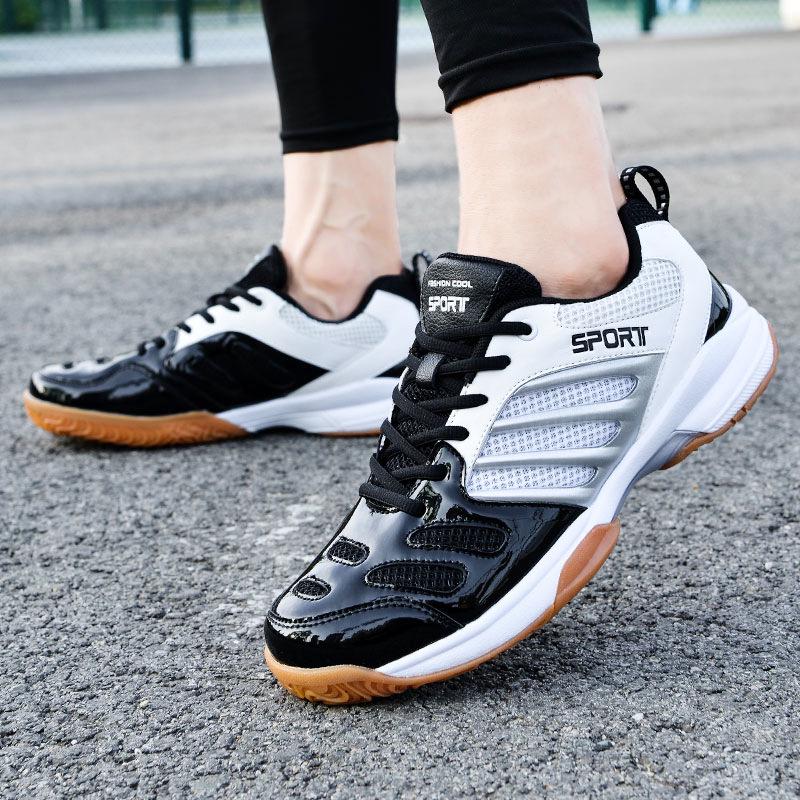 "Men's Professional Lightweight Non-Slip Shock Absorption Badminton and Table Tennis Sports Shoes"
