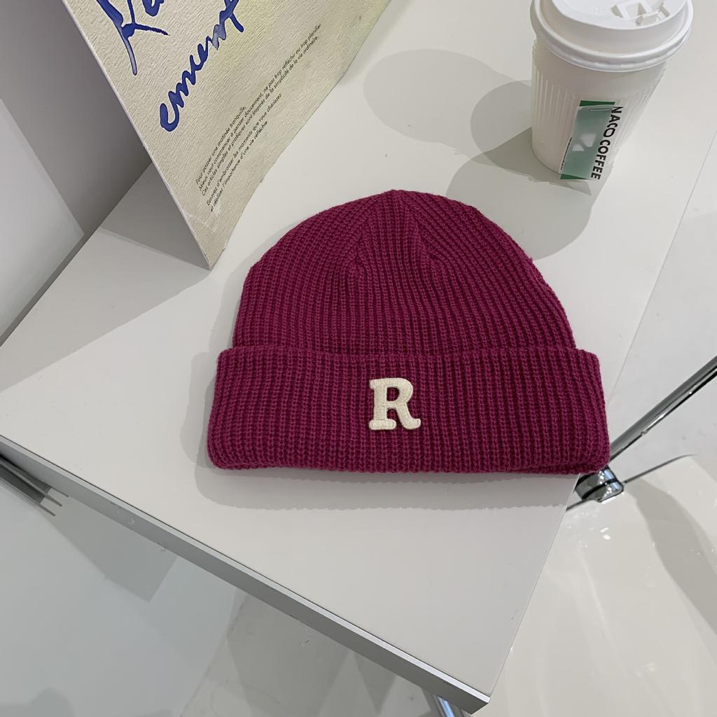 Shout/Grandma Chen versatile letter knitted wool hat children autumn and winter warm fashion headhat