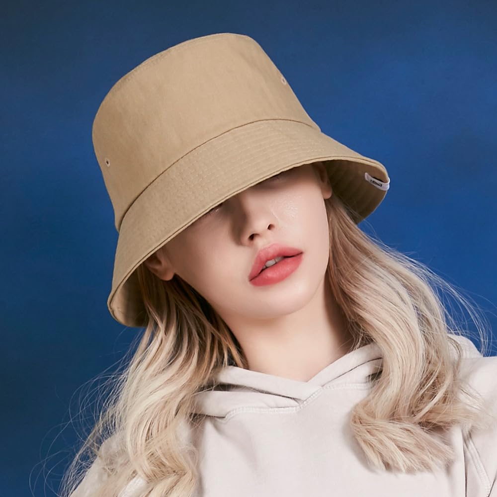 Herringbone label bucket hat Beige [VARZAR]