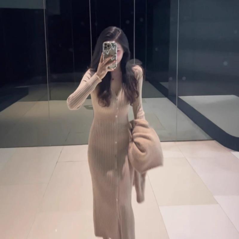 High-class Temperament Gentle Wind Knitted Dress Children's Early Spring New Waist Thin Sweater Skirt Long Dress