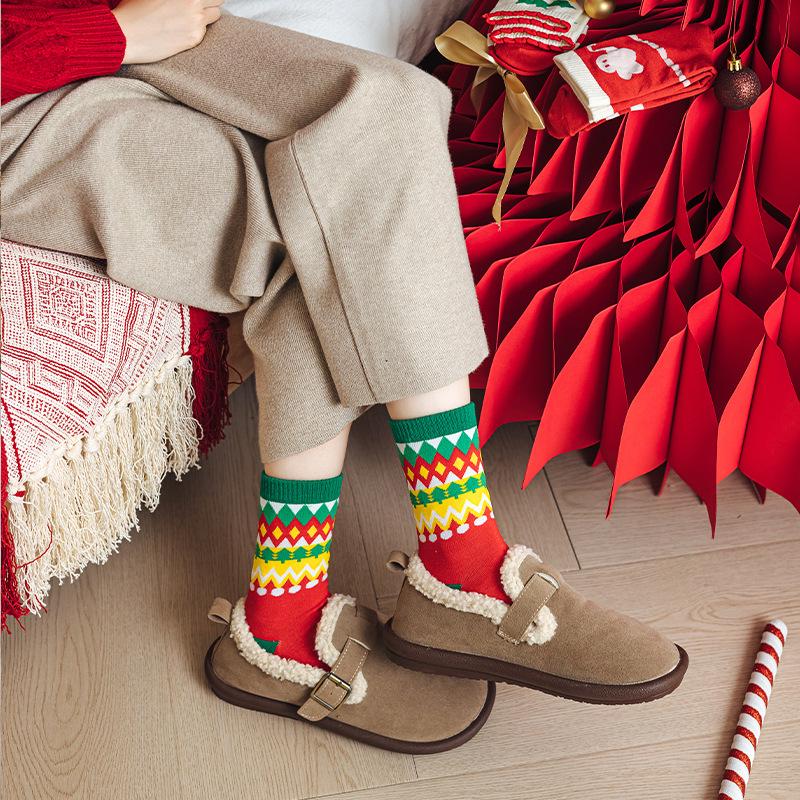 Women's Mid-Tube Red Christmas & New Year Socks - Trendy, Warm, Autumn/Winter Style