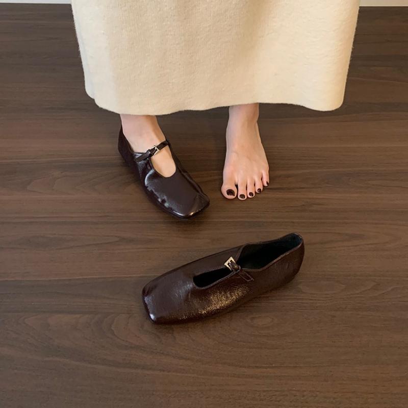 Fashion 2025 Lightweight Summer French Retro Genuine Leather Shoes Minimalist Elegant Square Toe Flat Shoes Loafers Shoes Women