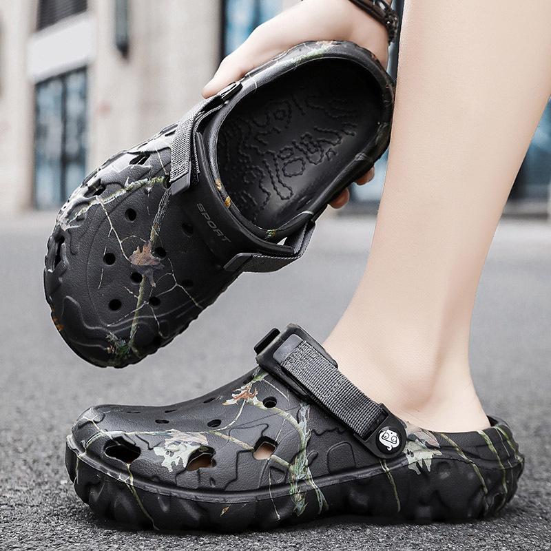 One Shoe and Two Large-size Hole Shoes, Casual Bag Head Slippers, Outdoor Tide Beach Shoes.