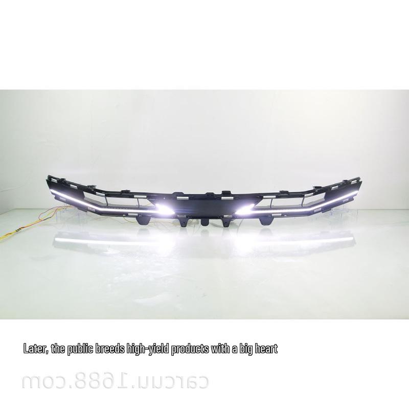 2024 Toyota Camry Sport Grille & Fog Lights: Daytime Running & Flowing Turn Signals