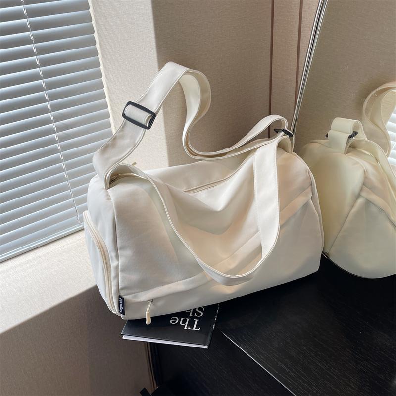 Geantă Unisex de Umăr Unic Crossbody  Geantă Sport de Călătorie  Capacitate Mare  Separare Uscat și Umed  Geantă Ușoară