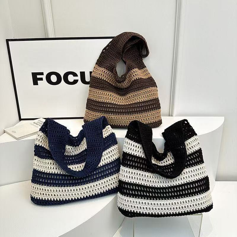 Color Block Knitted Tote Bag for Women Casual Striped Crochet Shoulder Bag Lightweight Large Capacity Beach Bag