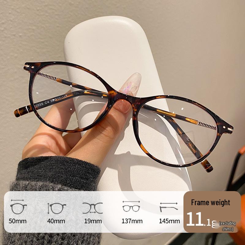 

Ultra-Light Cat-Eye Myopia Glasses for Women - Fashionable Bare-Face Look with Anti-Blue Light Protection