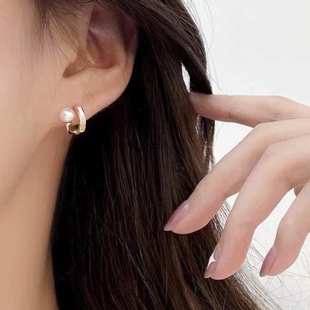 (14K) (Silver 92.5) Shado Natural Freshwater Pearl Earrings