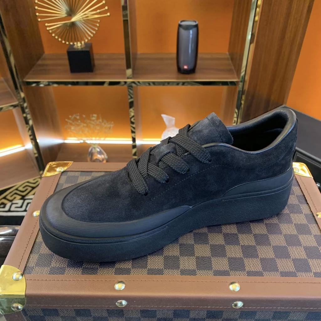 2026 neue Herrenschuhe Echte Lederschuhe Herren-Lederschuhe Herren-Freizeitschuhe mit leichter weicher Sohle kleine weiße Schuhe Herren