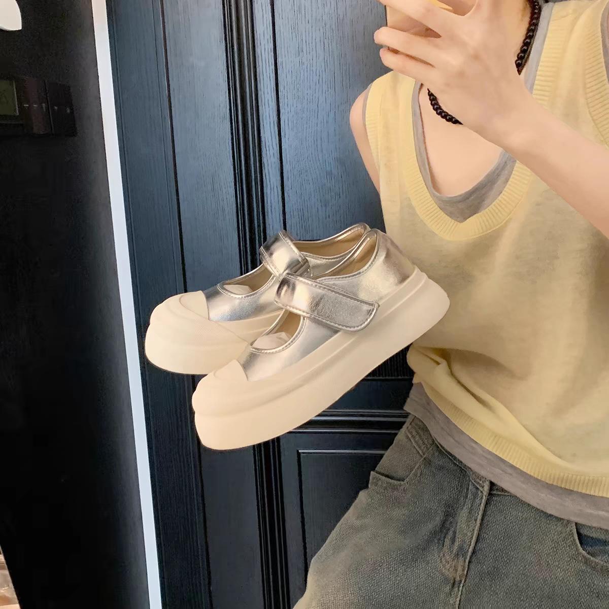 

Grape mother has the same invisible inner height increase of 6cm, big head Velcro muffin, small leather shoes, round head single shoes, Mary Jane sh 40 серебряный