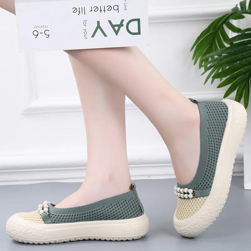 

Fashion Spring and Summer New Old Beijing Casual Breathable Soft Sole Non-slip Fashion Mother Shoes 35