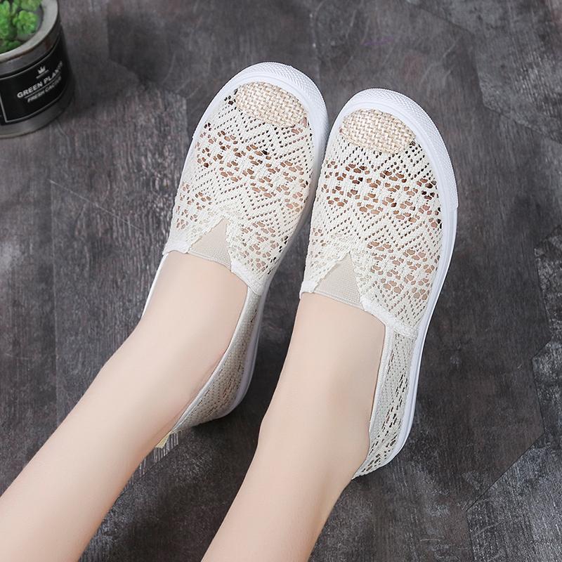 Pantofi plat la modă 2024 Nou de vară Mesh gol respirabil Talpă moale Pantofi casual tip mocasin pentru femeie Confortabili Ușori Pantofi slip-on