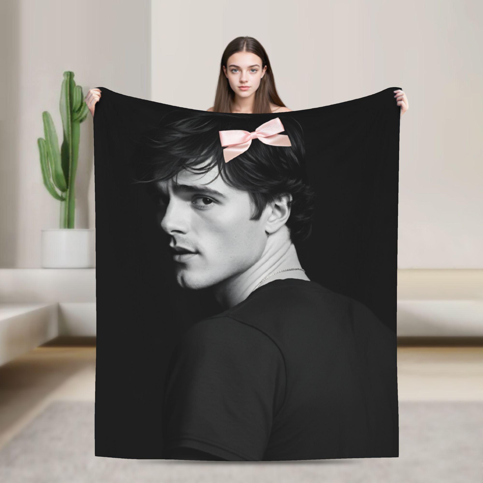 Warm Soft Blanket Picnic Jacob Elordi Throw Blanket Flannel Bedspread For Living Room Funny Sofa Bed Cover 130x150cm