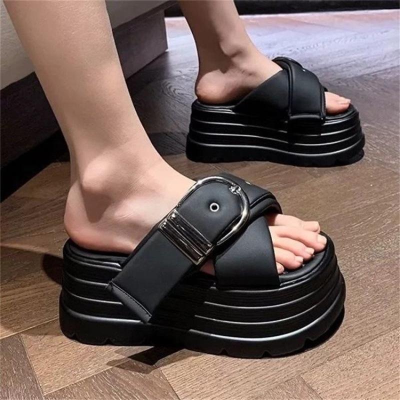 Thick-soled slippers for women to wear 2024 summer soft leather cross-toe stepping on shit sandals casual lazy slippers