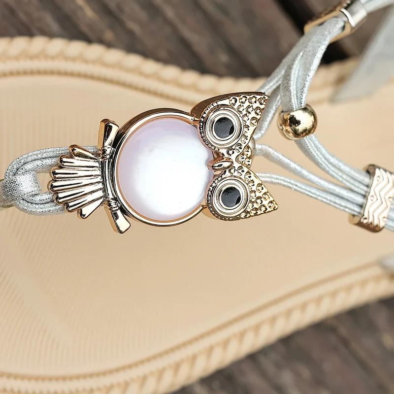 Fashion New Summer Fashion Flat Sandals for Women Silver Metal Decor Clip Toe Gladiator Sandals Woman Lightweight Non Slip Beach Shoes