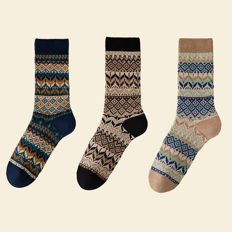 3 Pack Womens cotton Socks Autumn and Winter Warm Socks Thick Knit Cabin Cozy Crew Soft Socks Gifts for Women Colorful Fashion