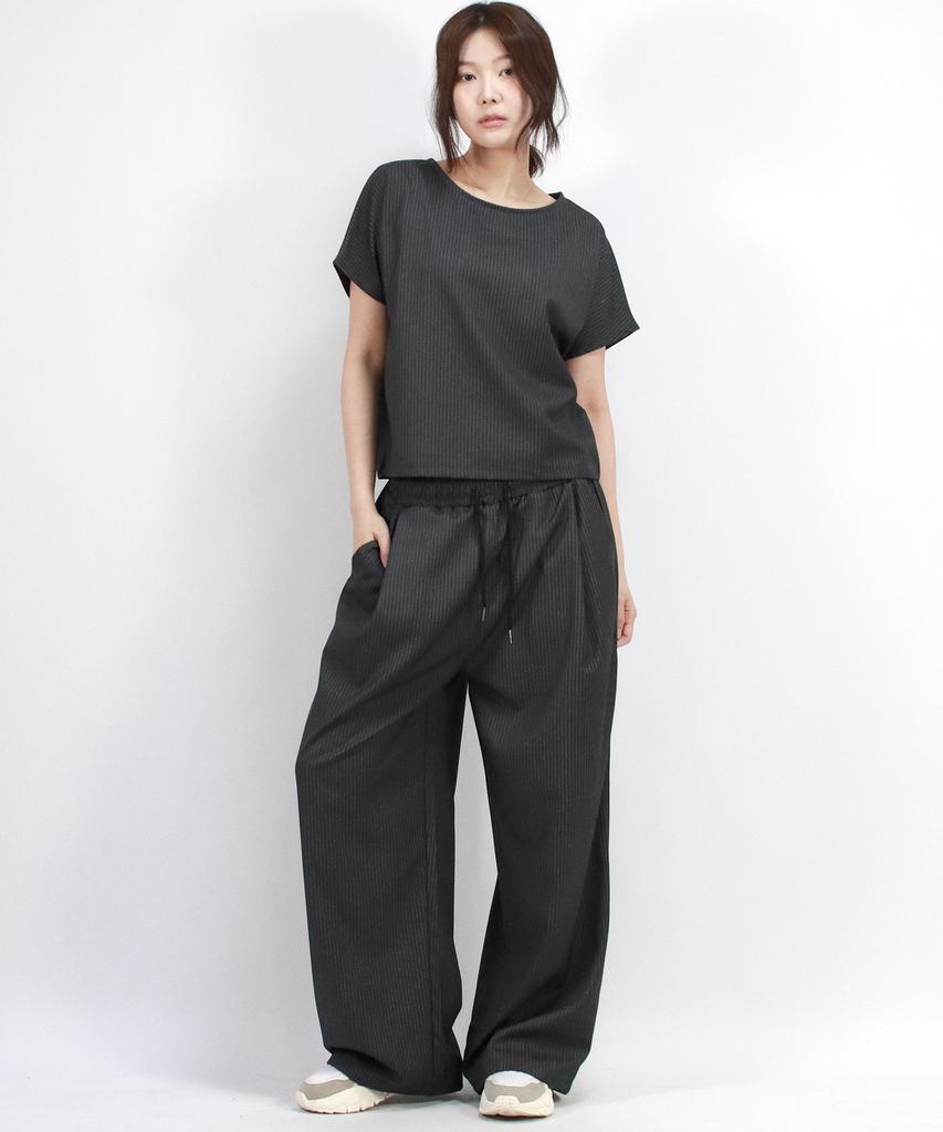 Deumakeu Pin Stripe Slacks Semi-Wide One-Tuck Pants