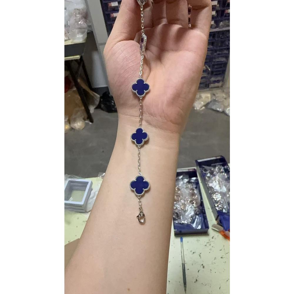 Four-leaf Clover Agate Bracelet - Minimalist Design Stylish and High-end Bangle